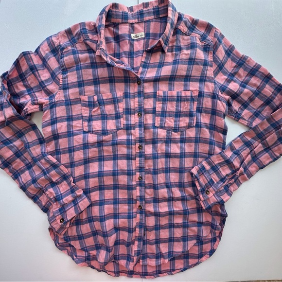 Hollister Tops - Hollister Pink and Blue‎ Checkered Shirt